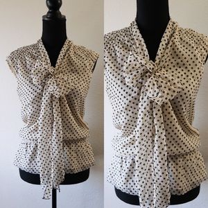 🌸 3 for $23 
Nude Dotted Bow Blouse.